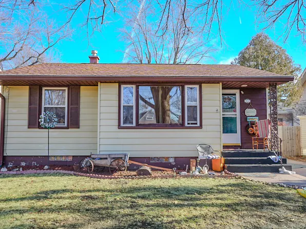 1843 31st St, Rock Island, IL 61201