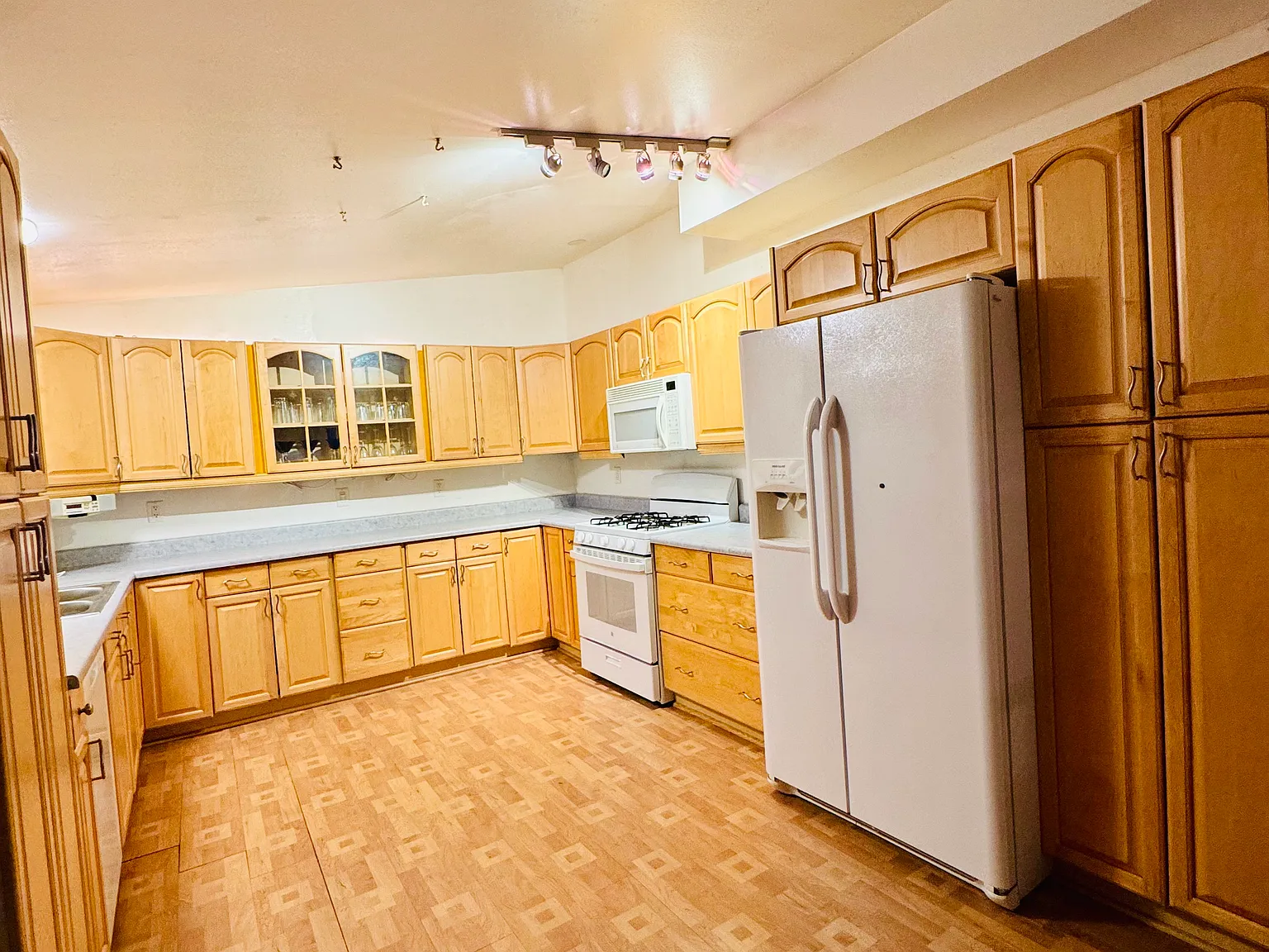 6327 Blackberry St — Photo 4