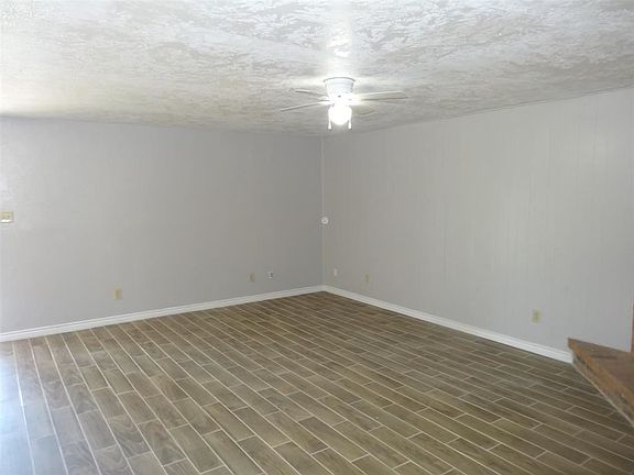 2nd image of 17619 Autumn Hills Dr