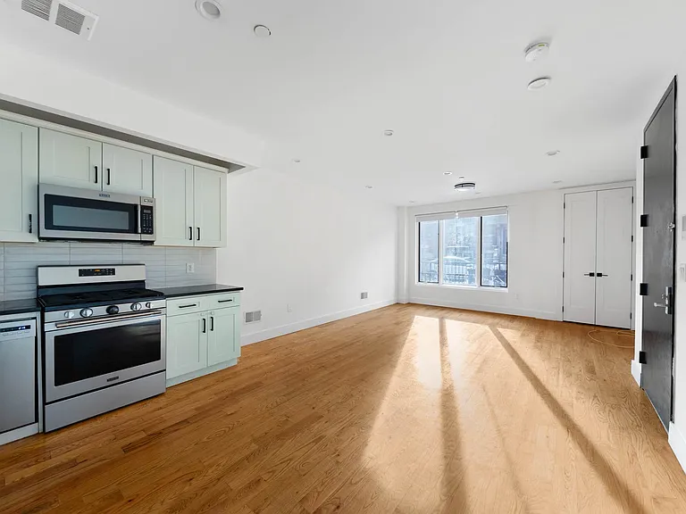 157 Lexington Ave #1 — Photo 23
