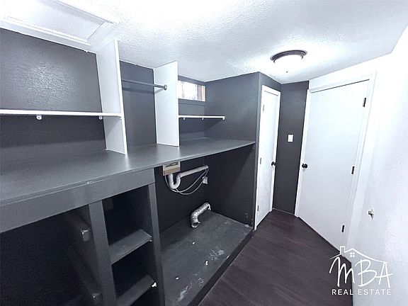 5th image of 1203 N Pinecrest St