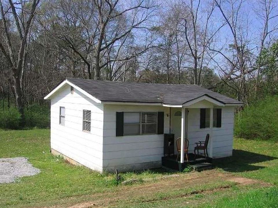 2nd image of 24 Gilmore Rd