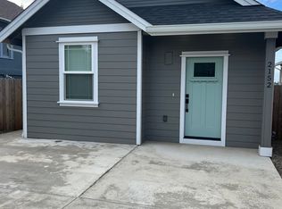 2152 McPherson Ave, North Bend, OR