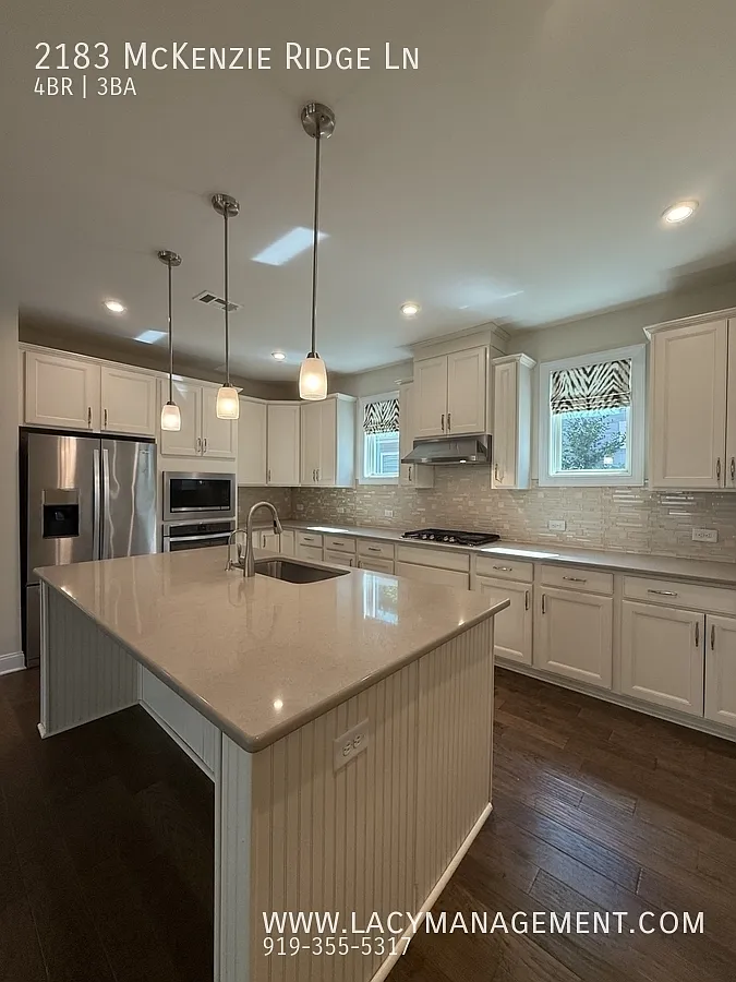 4 bed, 3.0 bath, 2588 sqft, $2,595 — Photo 3
