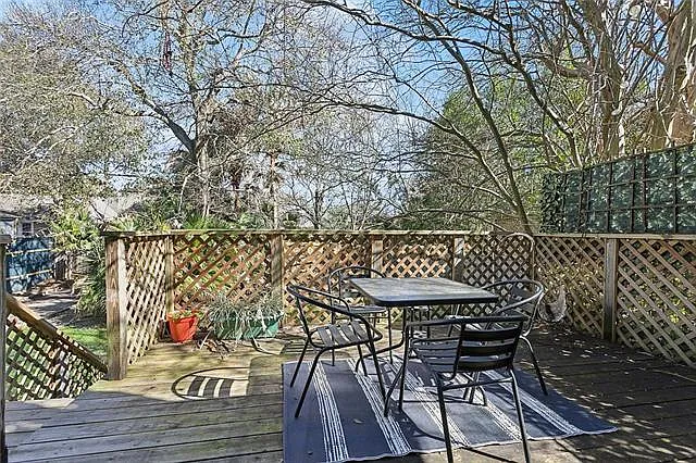 2313 State St — Photo 11