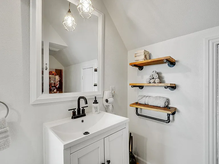 1201 Melissa Dr — Photo 23