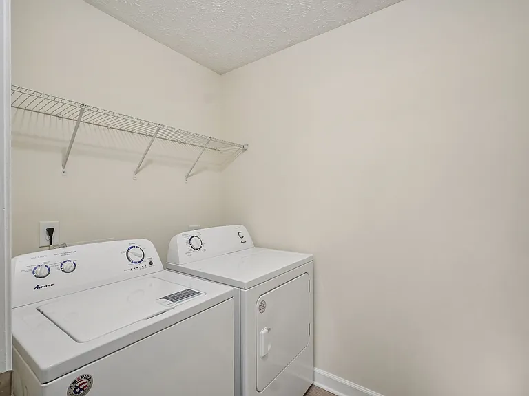 Summerlyn Cottages — Photo 20