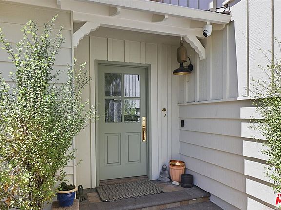 4th image of 3240 Tilden Ave