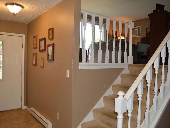 foyer up