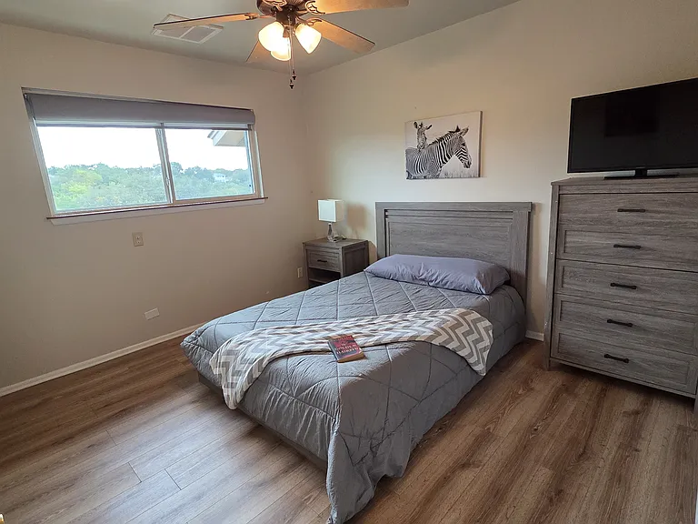 2910 Wacos Dr — Photo 25