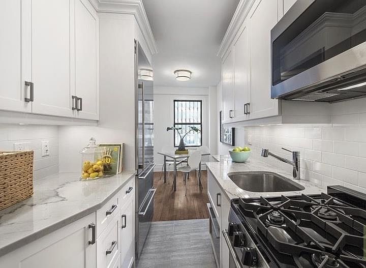 2nd image of 865 1st Ave Frnt 2