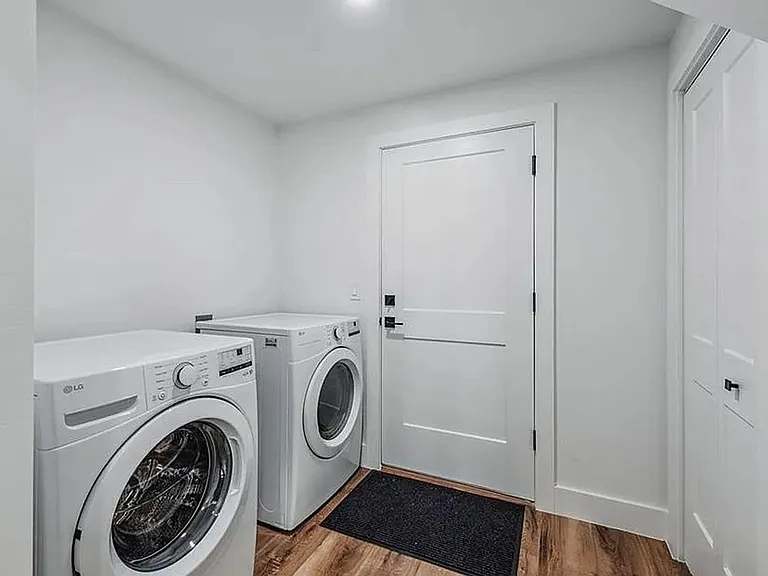 7968 Cordoba Pl — Photo 16