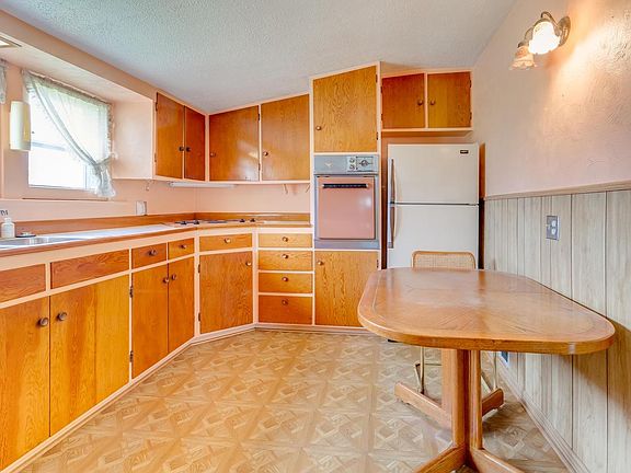 5th image of 8551 W 51st Ave