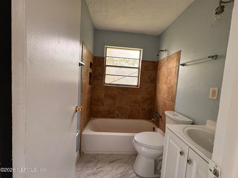 2nd image of 1714 FOURAKER Road