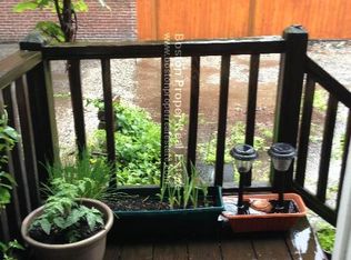 104 Saint Botolph St #22I, Boston, MA 02115