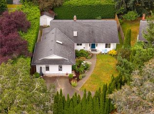 1215 Stellys Cross Rd #2, Central Saanich, BC V8M 1H3