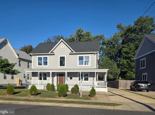 6724 Westlawn Dr, Falls Church, VA 22042