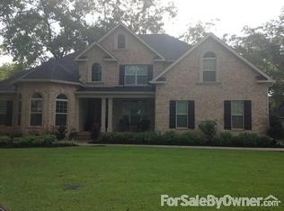 211 Bridgeway Dr, Warner Robins, GA 31088