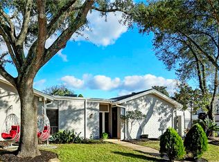 815 Bayou River Dr, Houston, TX 77079