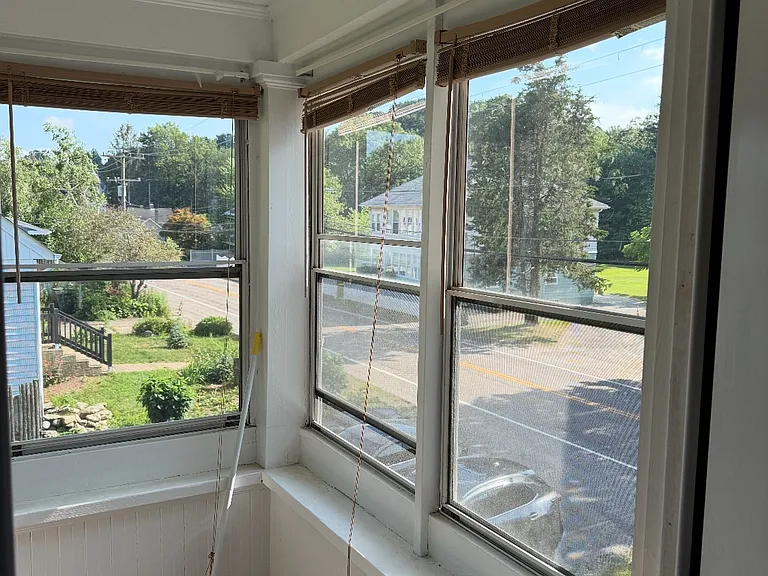 143 Read Ave — Photo 7
