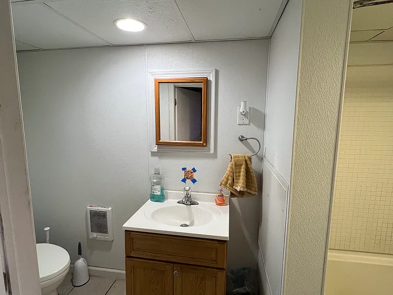 159 Robinson St #1 — Photo 6