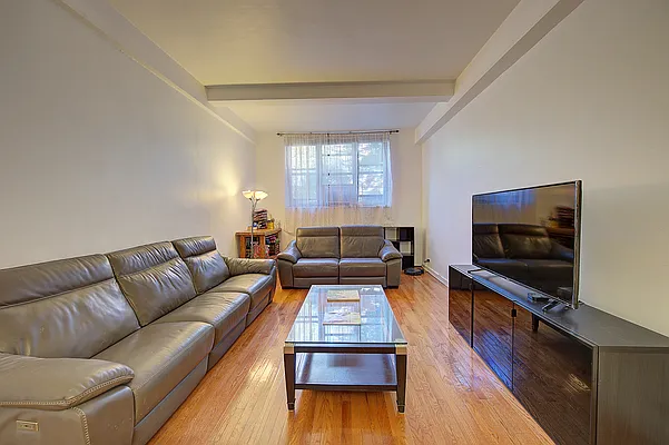 Sold by Benjamin Realty Since 1980 | media 6