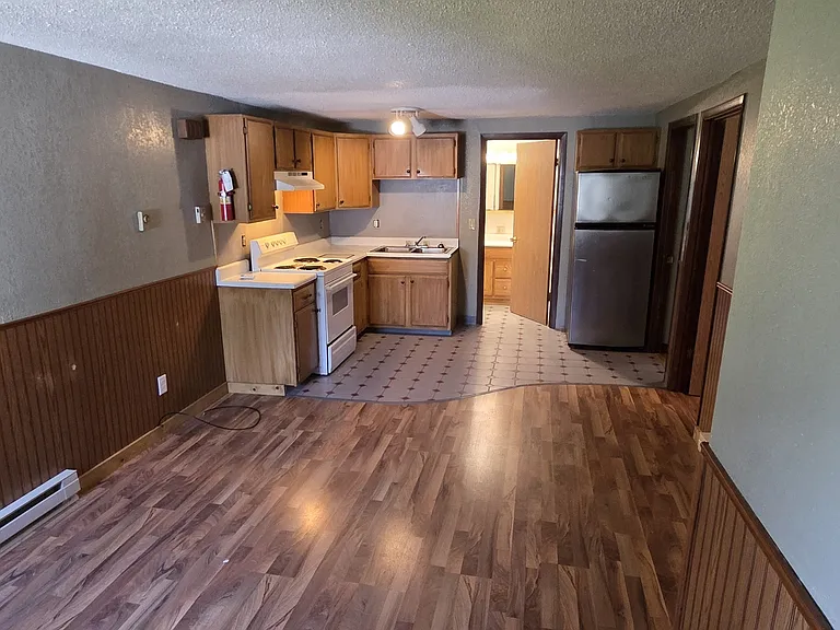 106 Mechanic St — Photo 1