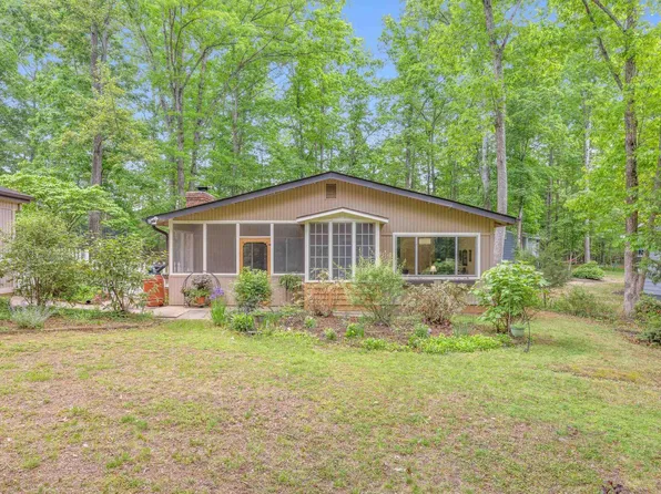 9 Glen Burnie Rd, Palmyra, VA 22963