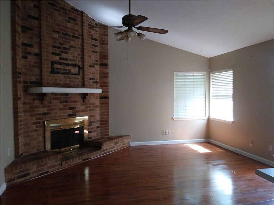 1st image of 2032 Cologne Dr