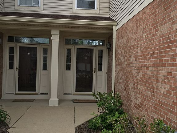 2nd image of 812 Stonewall Ct