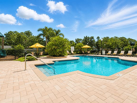4th image of 3607 Crestwood Lake Ave #4203