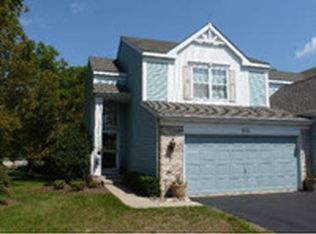 235 Mistwood Ln, Crystal Lake, IL 60014
