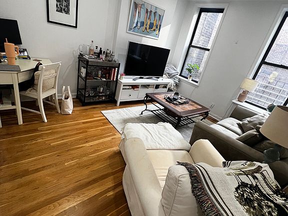 2nd image of 1376 3rd Ave APT 5F