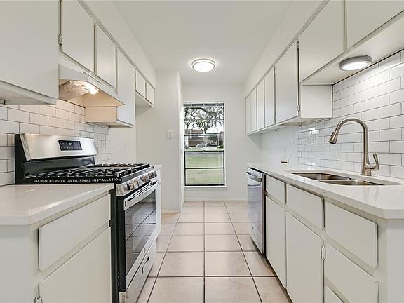 2nd image of 1602 W Braker Ln #A