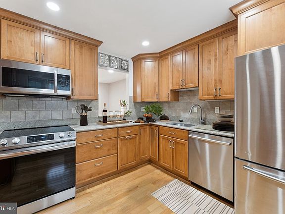 4th image of 1781 Redgate Farms Ct