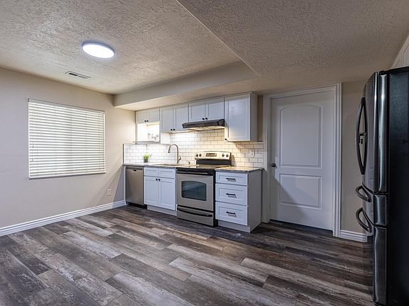2nd image of 4018 W Cypress #Basement