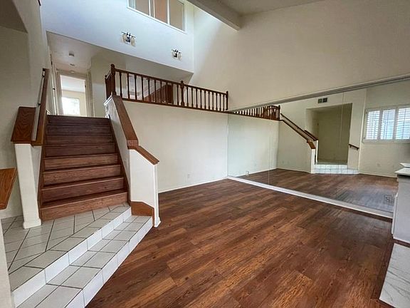 3rd image of 19 Tiburon Ct
