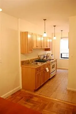 Rented by Douglas Elliman | media 23