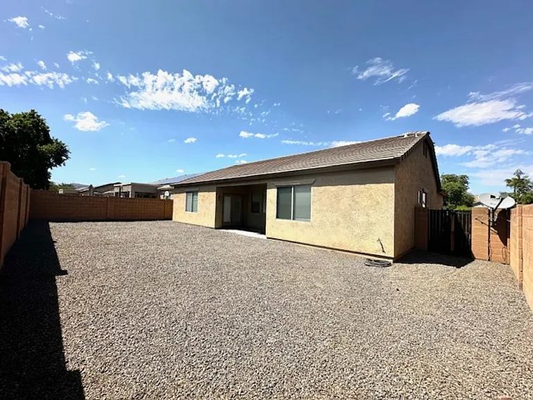 17605 W Crocus Dr — Photo 22