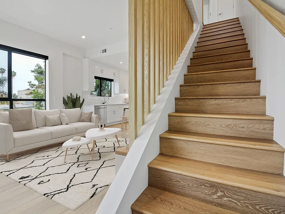Modern 1BD & 4BD Residences in Trendy West Adams