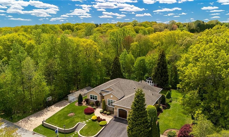 1st image of 45 Briarbrooke Ln