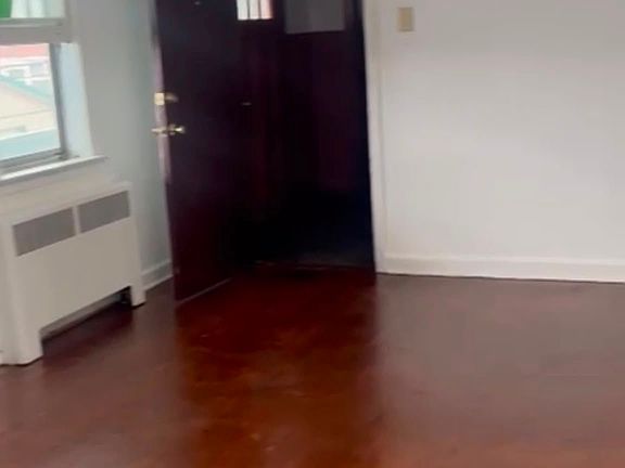 2nd image of 40 W 11th St Unit 2