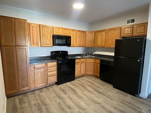 2nd image of 100 Park Hill Terrace Dr APT 13