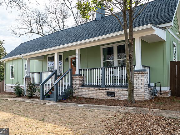 4th image of 390 Athens Ave