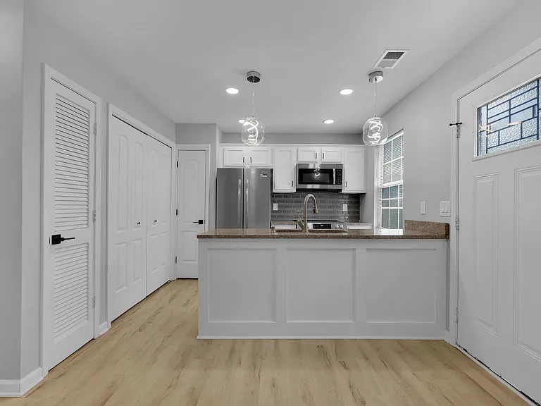 2537 Willowbranch Dr — Photo 9