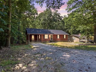 446 Brentwood Rd, Winston Salem, NC, 27107