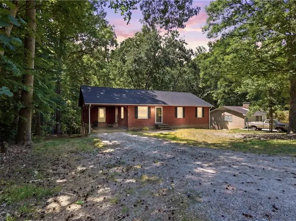 446 Brentwood Rd, Winston Salem, NC 27107