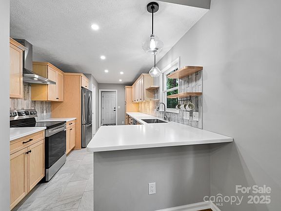 2nd image of 210 Fernwood Dr