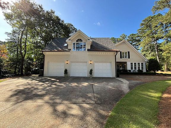 5th image of 1610 Ridge Rd
