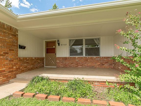2nd image of 2717 Berkshire Way